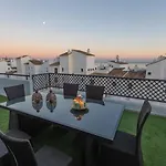 Vacation I Terrazas De Banus, Romantic, Jacuzzi, Pet-friendly, Cosy Duplex Penthouse, 2min Walk To Marina Lägenhet *