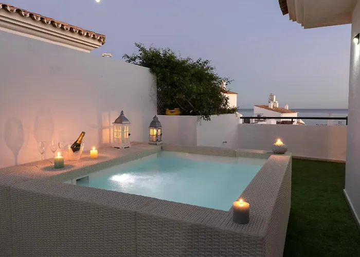 Lejlighed Vacation I Terrazas De Banus, Romantic, Jacuzzi, Pet-friendly, Cosy Duplex Penthouse, 2min Walk To Marina