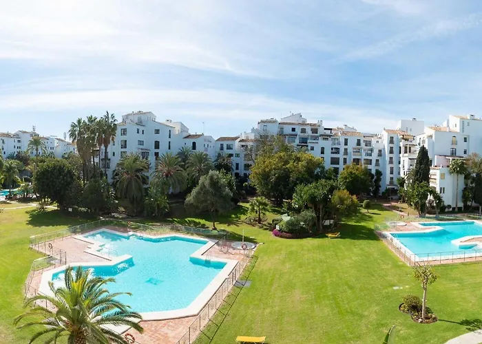 Lejlighed Vacation I Terrazas De Banus, Romantic, Jacuzzi, Pet-friendly, Cosy Duplex Penthouse, 2min Walk To Marina Marbella